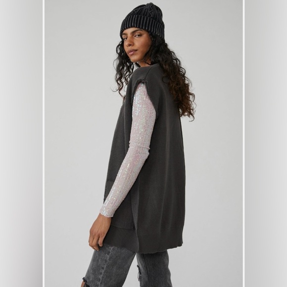 SOLD - Picture 5 of 12